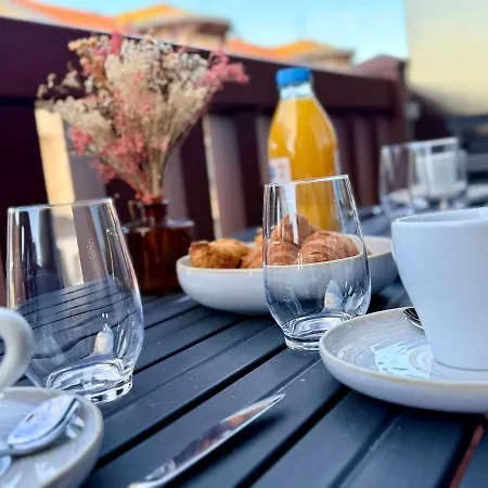 L'intemporel Yourhosthelper *