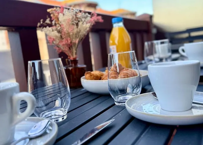 L'intemporel Yourhosthelper *