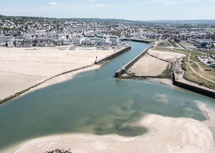 L'intemporel Yourhosthelper * Deauville