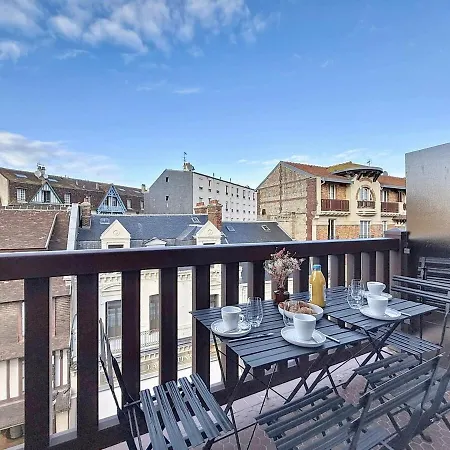 L'intemporel Yourhosthelper * Deauville