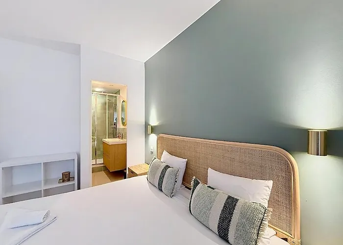 L'intemporel Yourhosthelper *